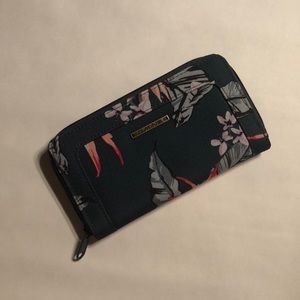 Brand new floral Dakine wallet!!